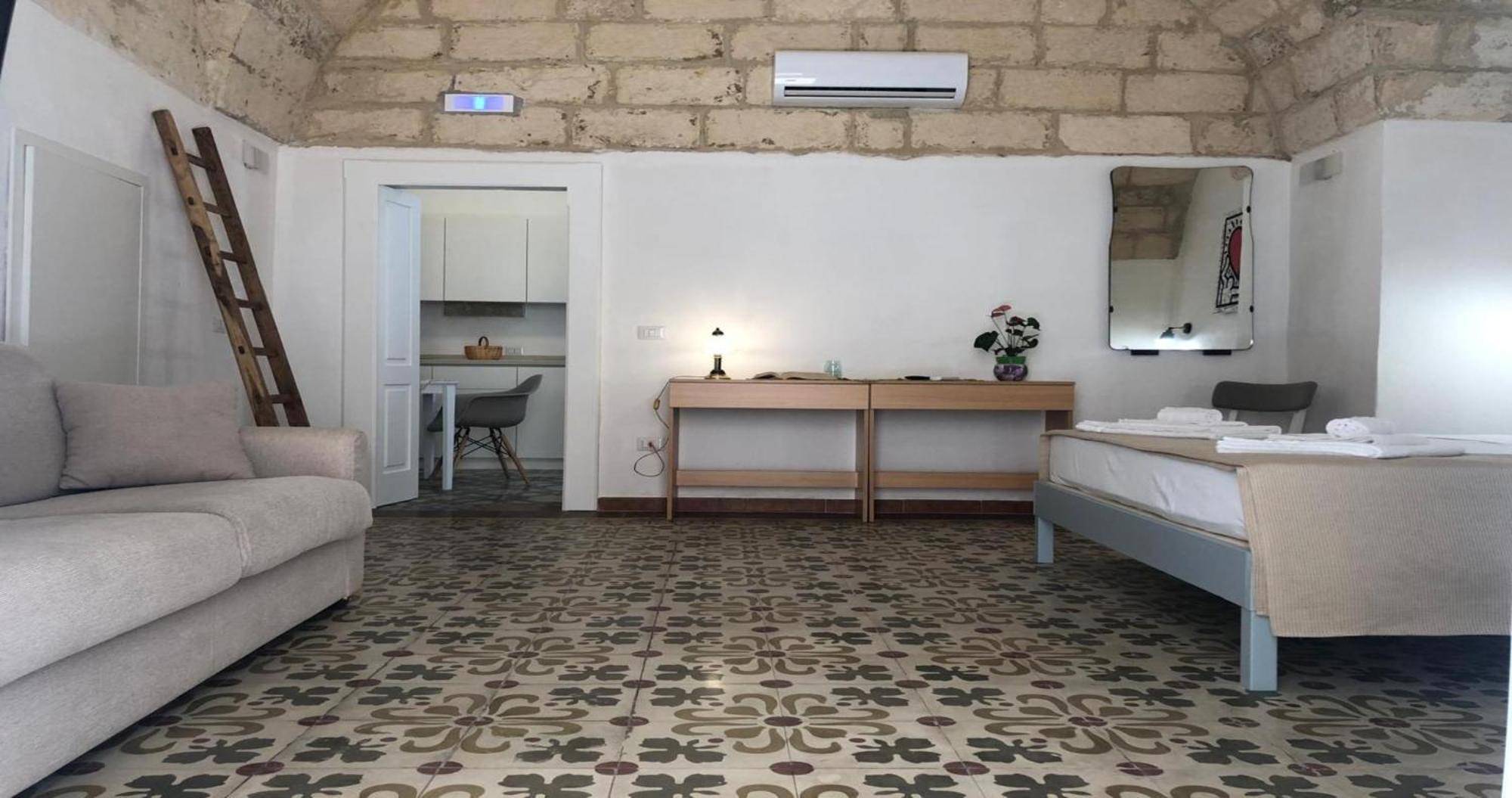Odegos Monolocali Vico Sant'Antonio Villa Carpignano Salentino Kültér fotó